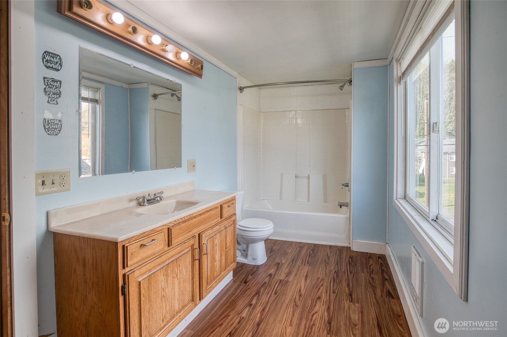 2409 Cherry Street , Aberdeen, WA 98520