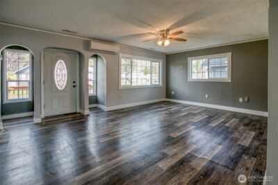 2409 Cherry Street , Aberdeen, WA 98520 - Photo 4