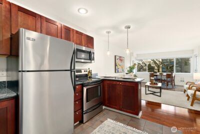 705 E Republican St #303, Seattle, WA 98012 - Photo 11