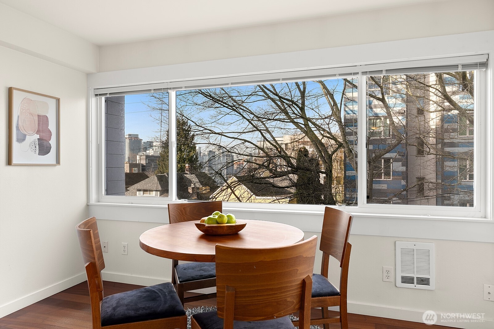 705 E Republican St #303, Seattle, WA 98012