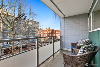 705 E Republican St #303, Seattle, WA 98012 - Photo 22