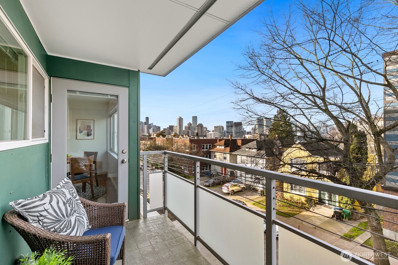 705 E Republican St #303, Seattle, WA 98012