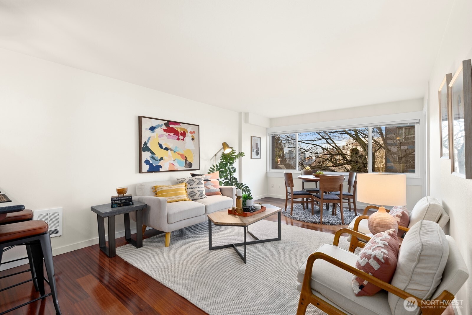 705 E Republican St #303, Seattle, WA 98012