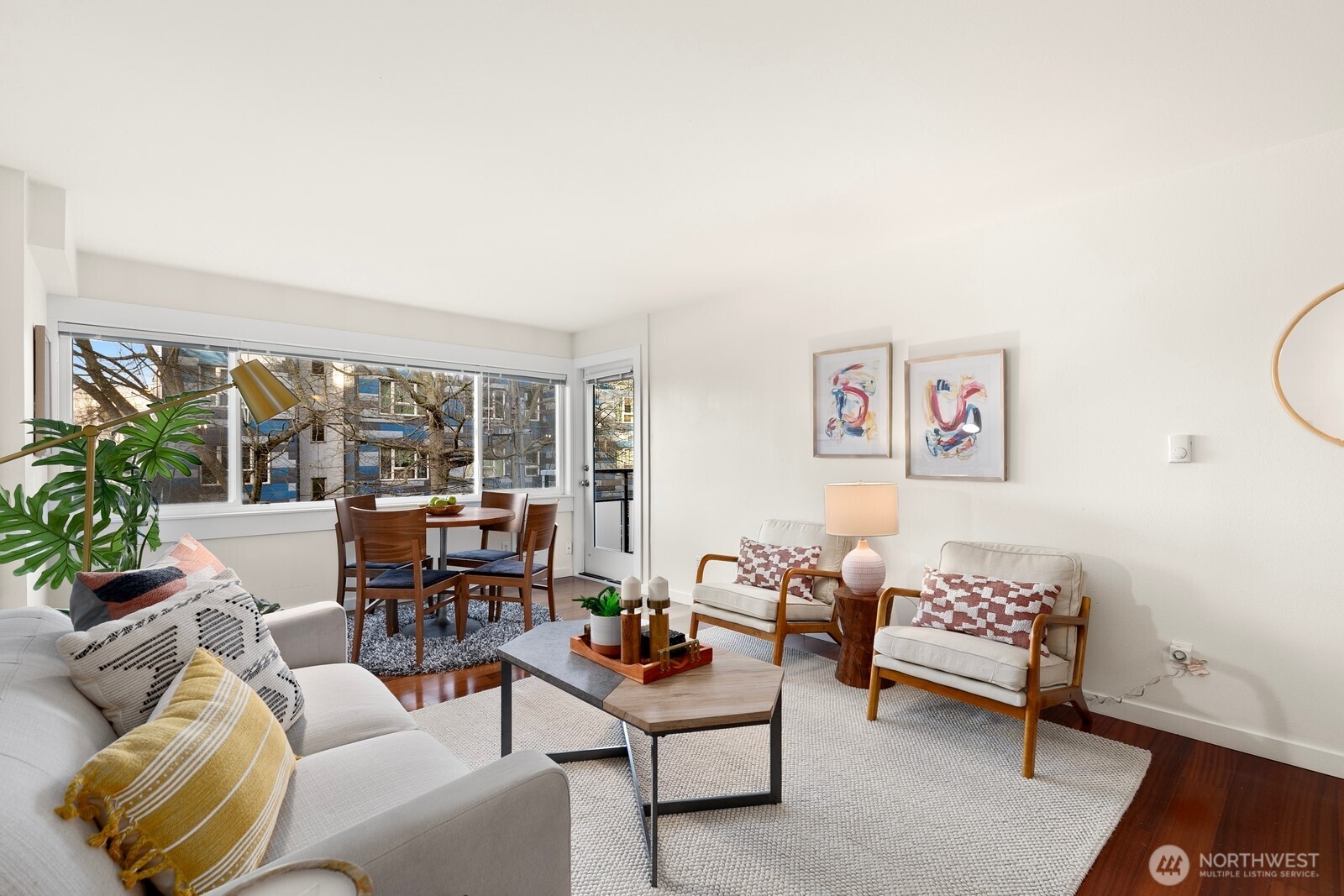 705 E Republican St #303, Seattle, WA 98012