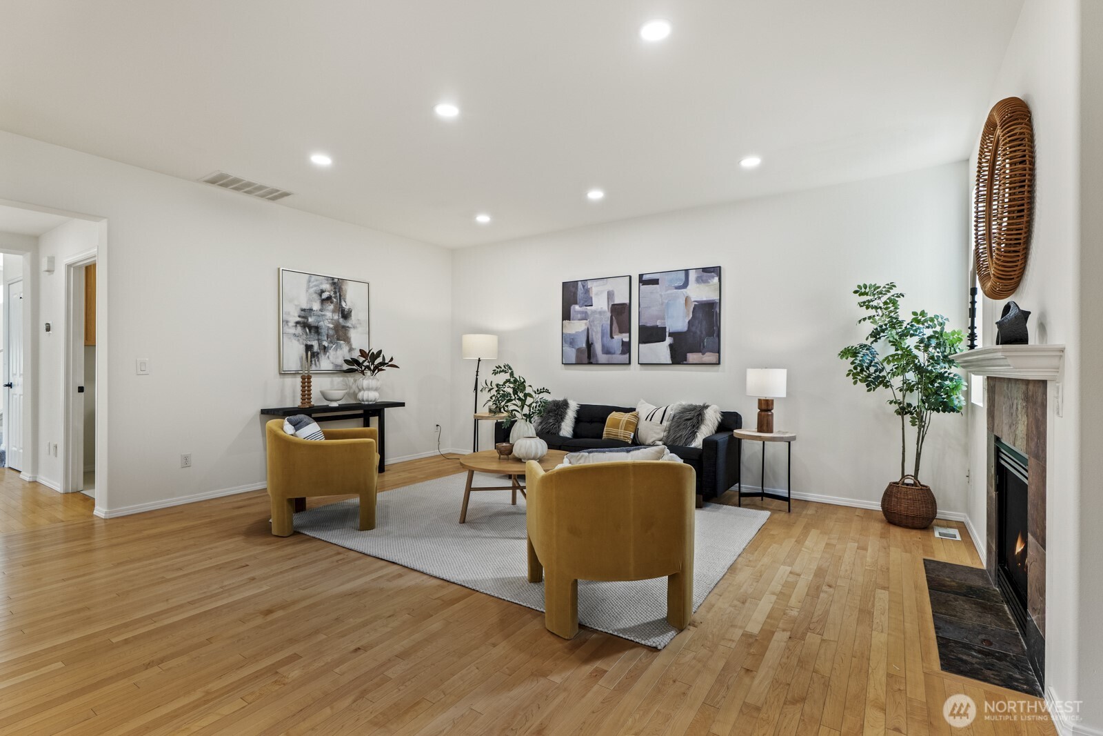 24022 SE 10th Street , Sammamish, WA 98075