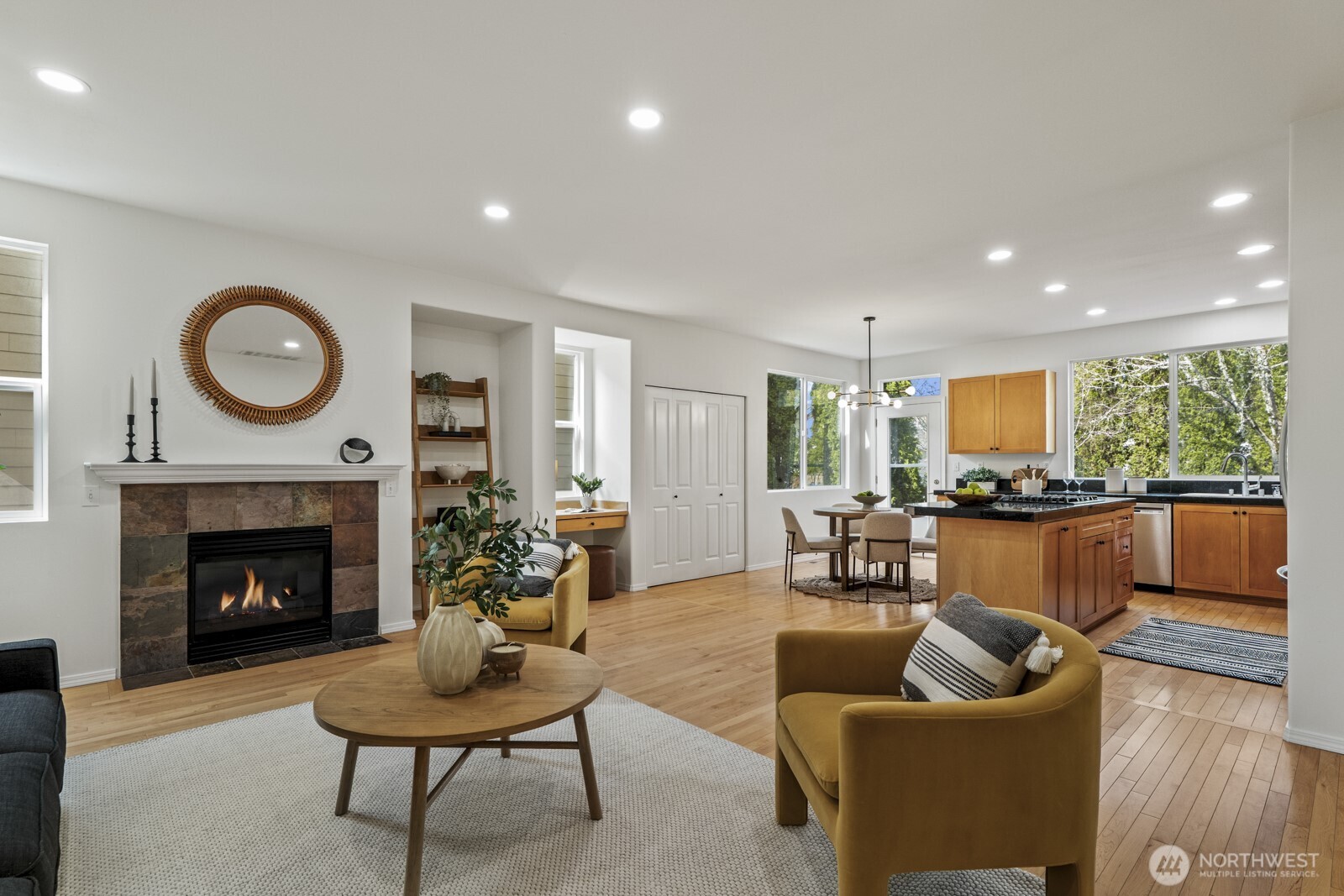 24022 SE 10th Street , Sammamish, WA 98075