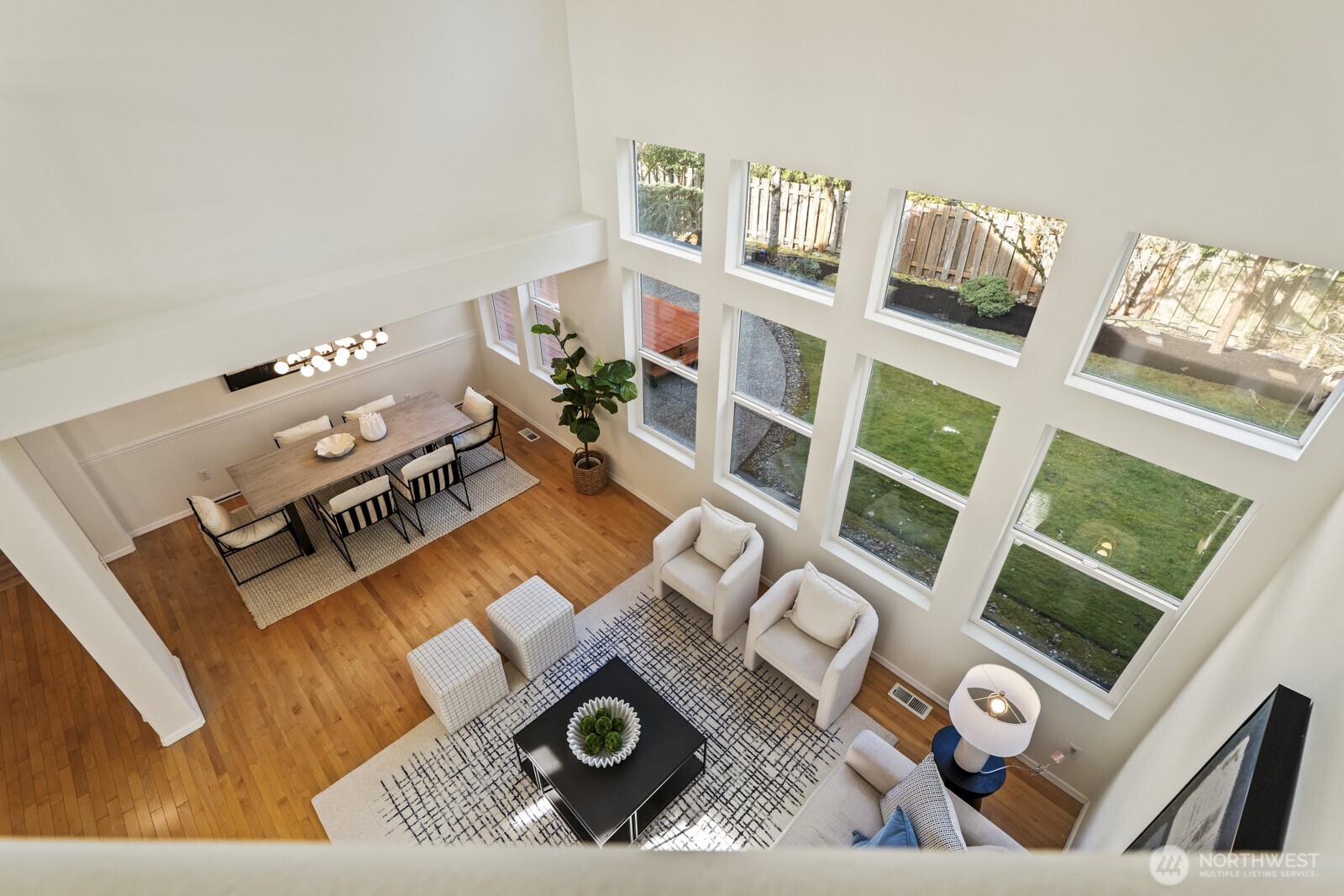 24022 SE 10th Street , Sammamish, WA 98075