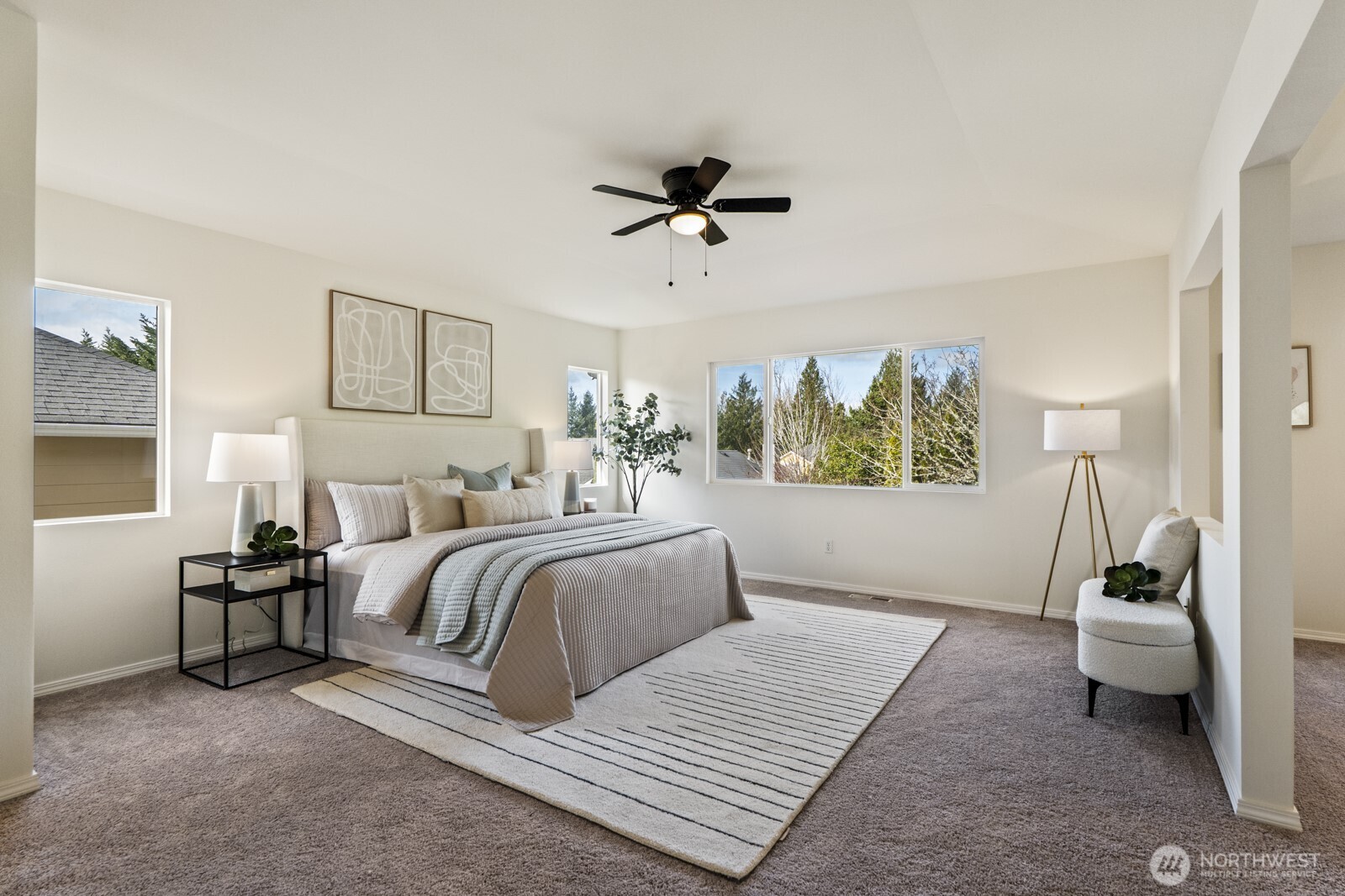 24022 SE 10th Street , Sammamish, WA 98075