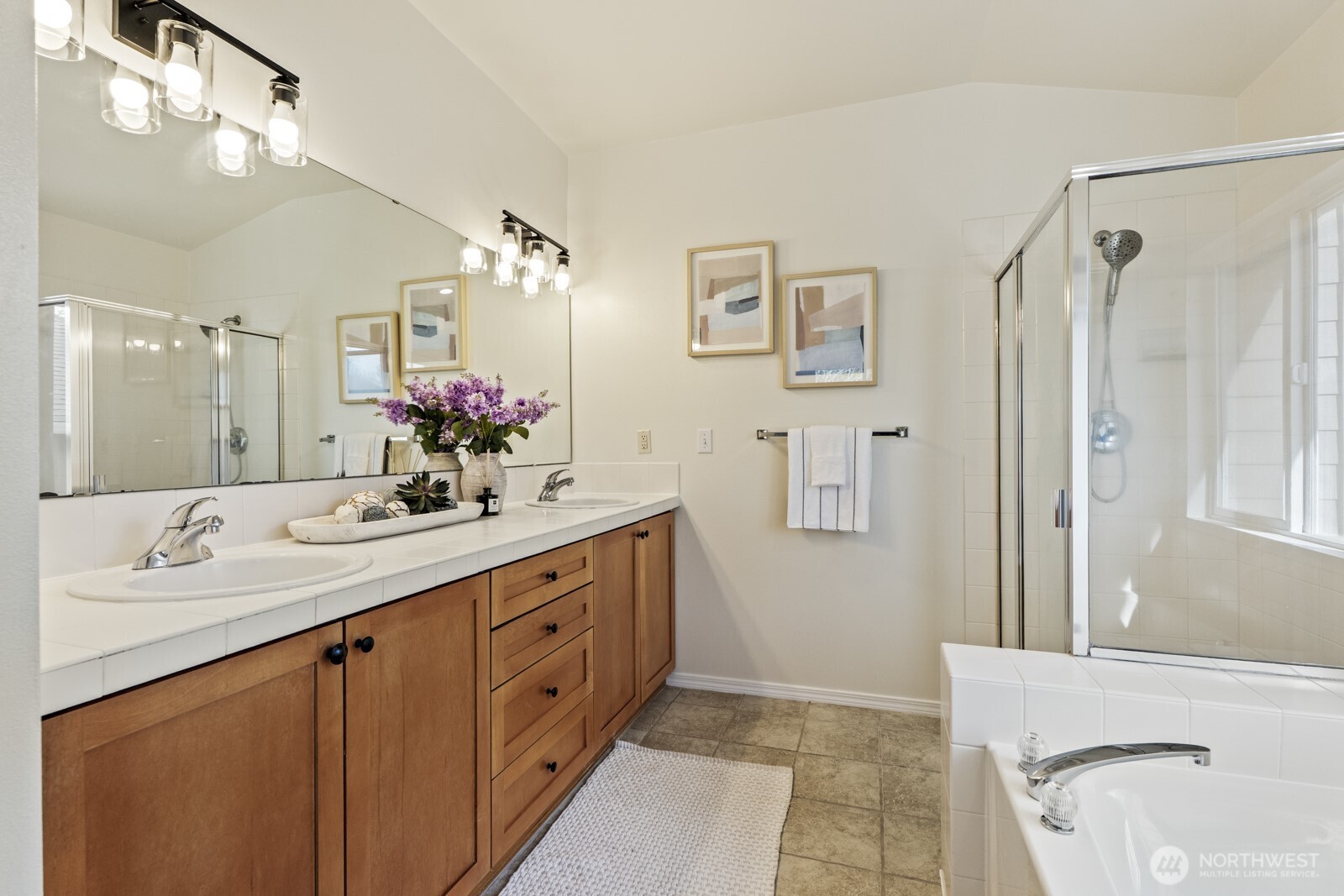 24022 SE 10th Street , Sammamish, WA 98075