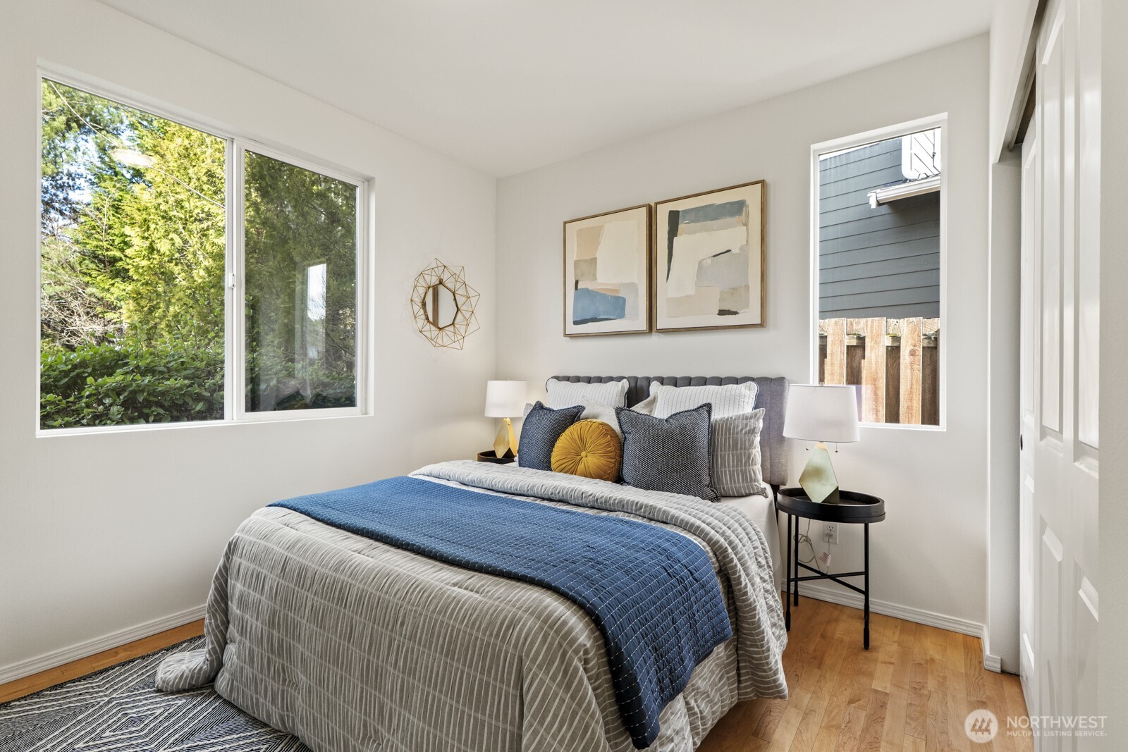 24022 SE 10th Street , Sammamish, WA 98075