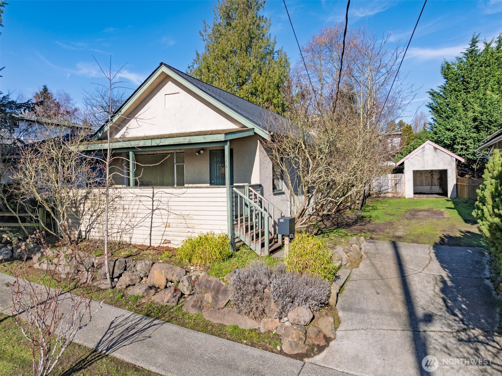 946 N 86th Street , Seattle, WA 98103