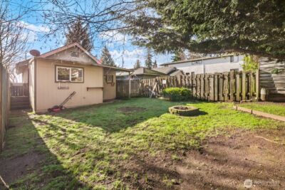 946 N 86th Street , Seattle, WA 98103 - Photo 20