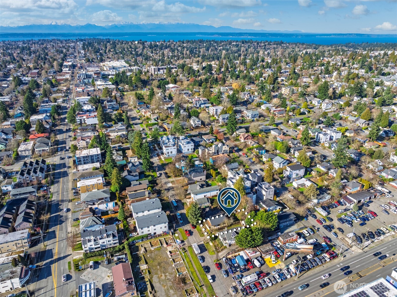 946 N 86th Street , Seattle, WA 98103