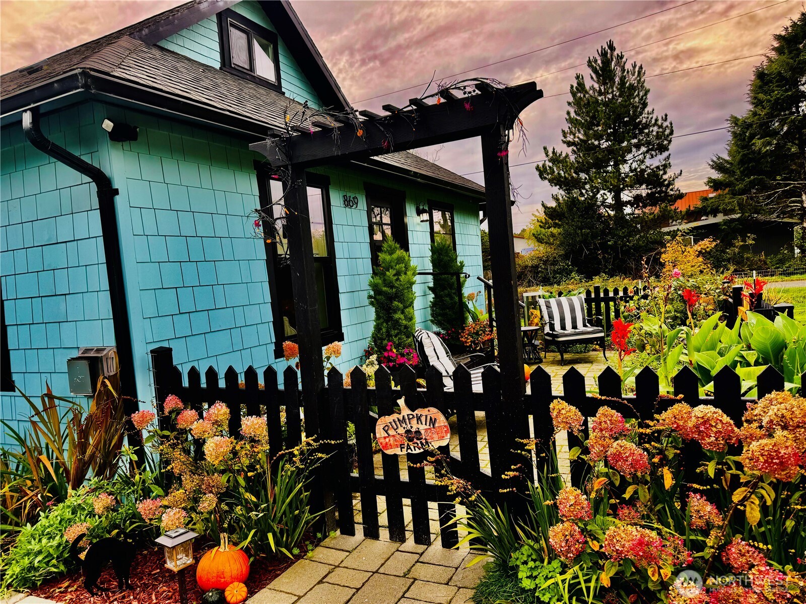 869 Schmid Road , Grayland, WA 98547