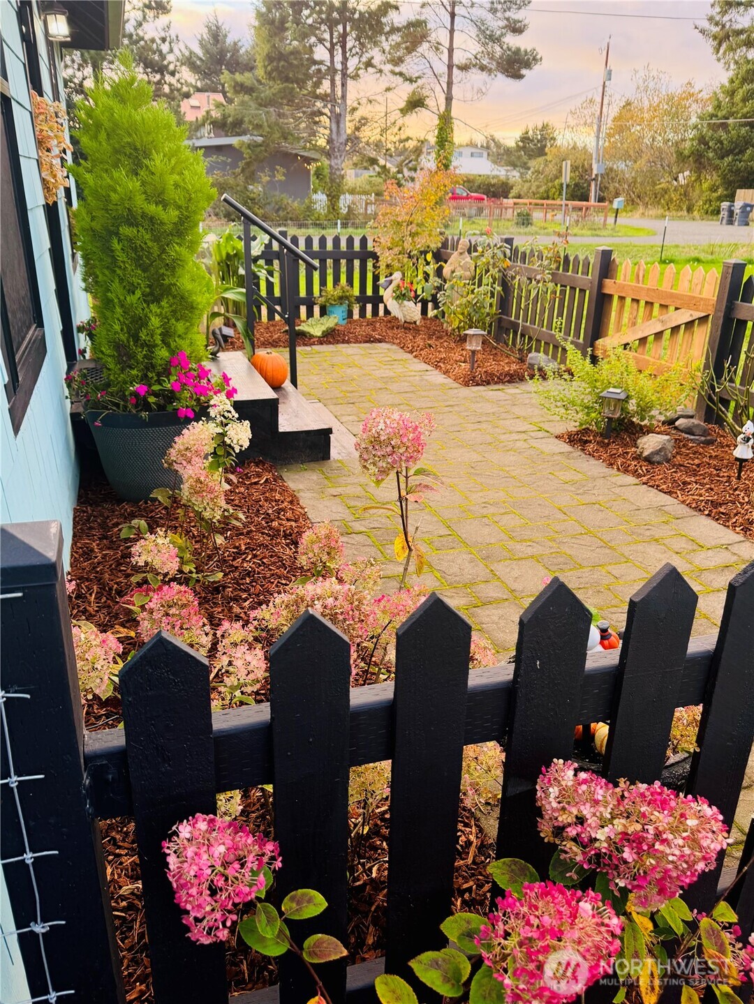 869 Schmid Road , Grayland, WA 98547