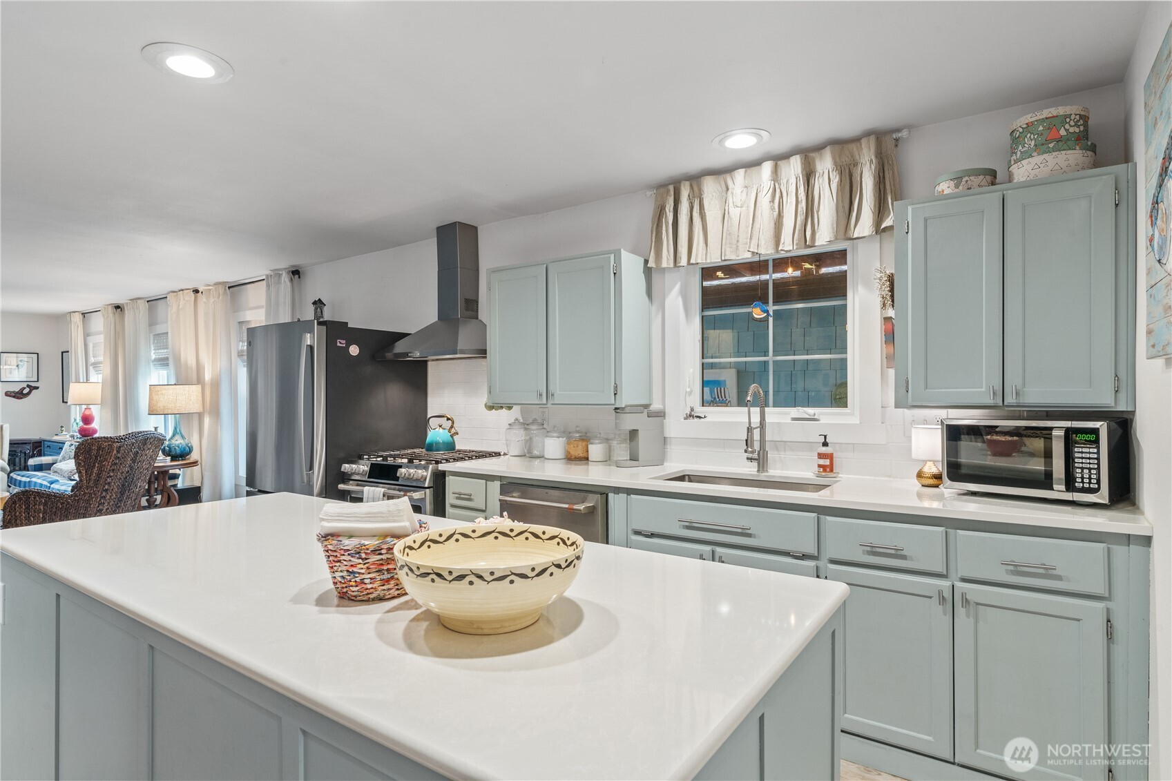 869 Schmid Road , Grayland, WA 98547