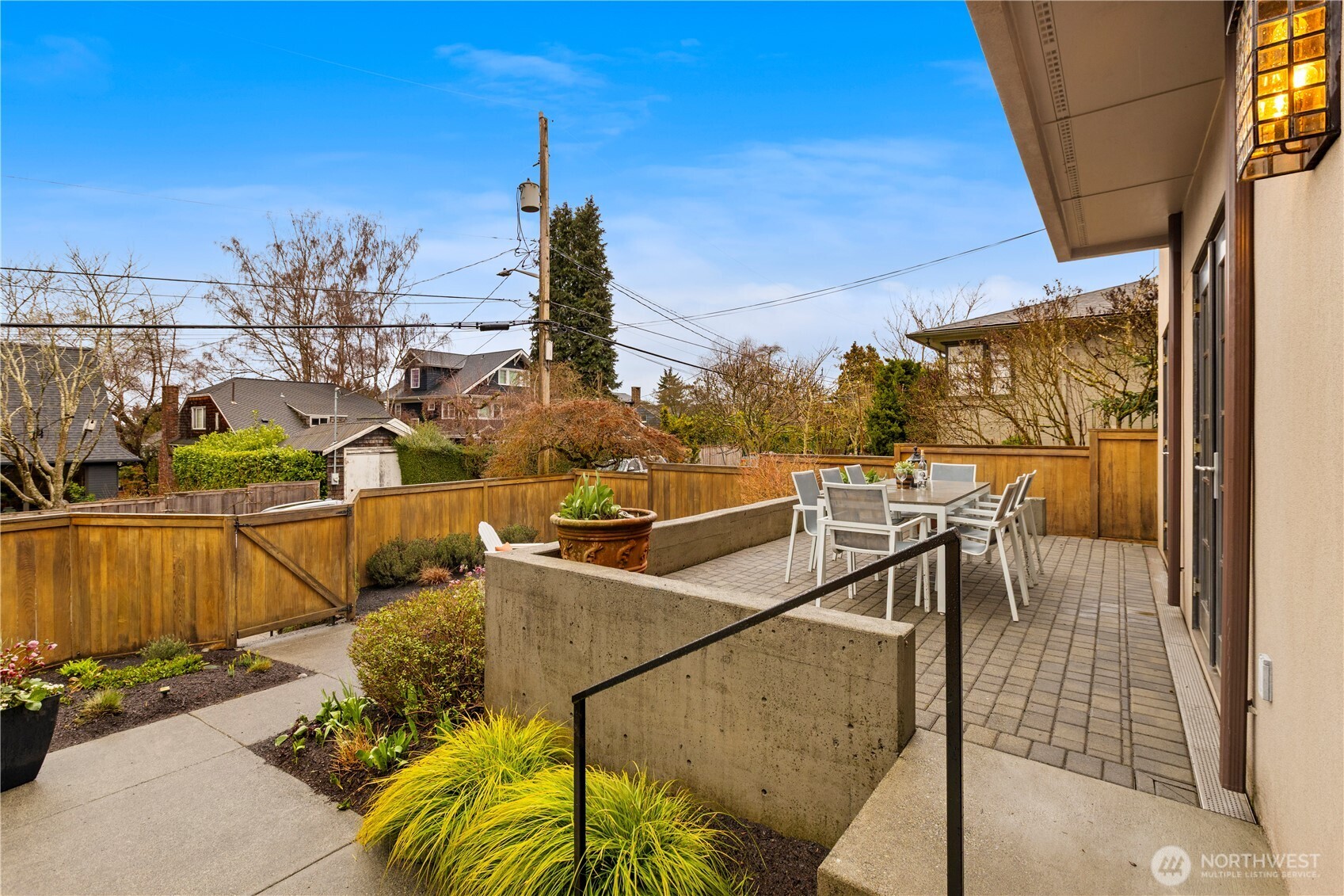 3773 SW Grayson Street , Seattle, WA 98126