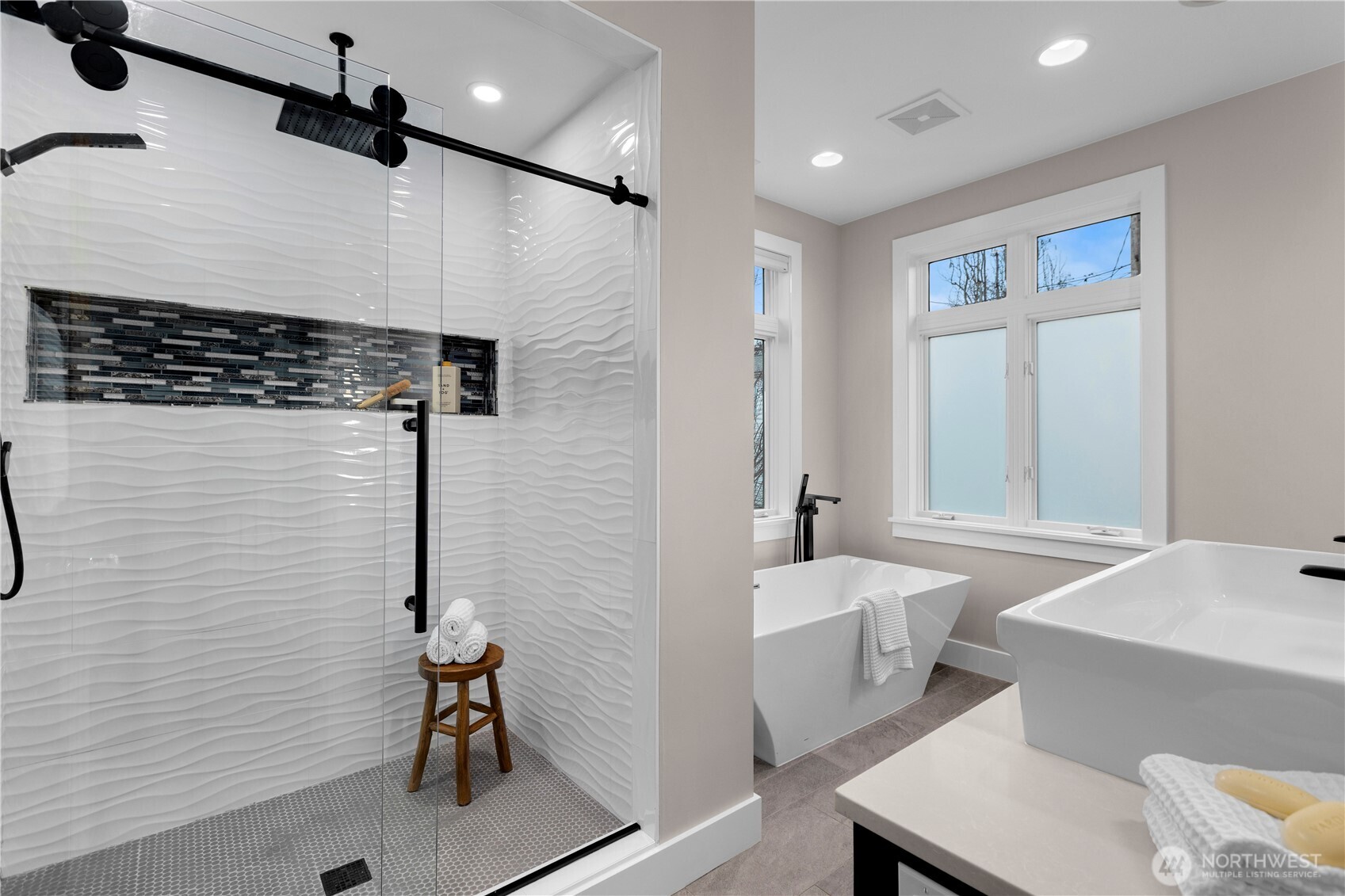 3773 SW Grayson Street , Seattle, WA 98126