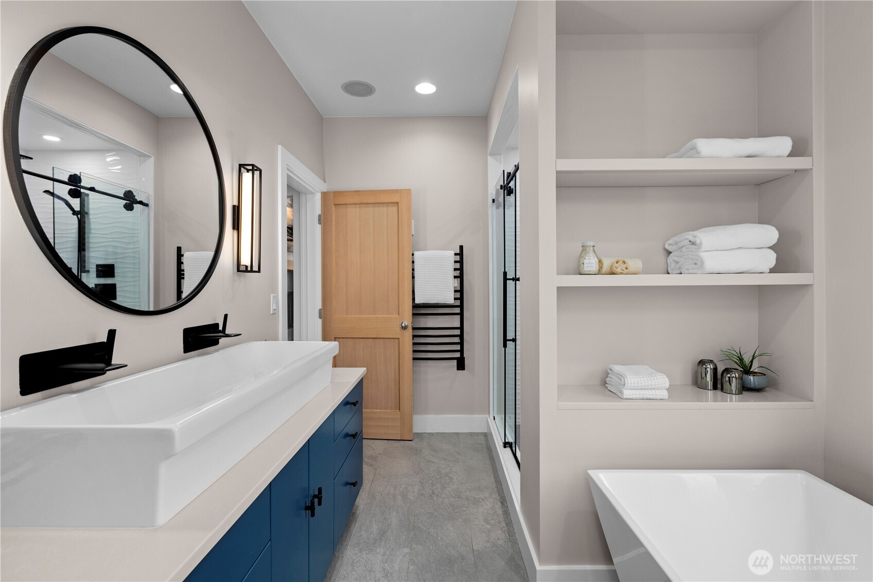 3773 SW Grayson Street , Seattle, WA 98126