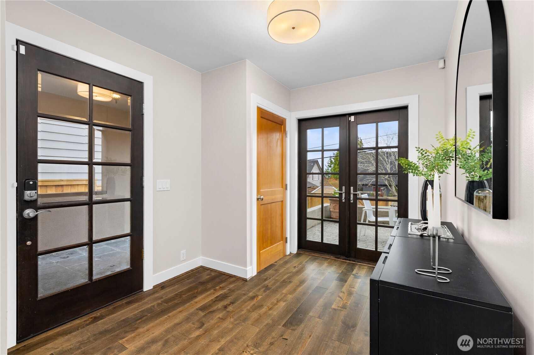 3773 SW Grayson Street , Seattle, WA 98126