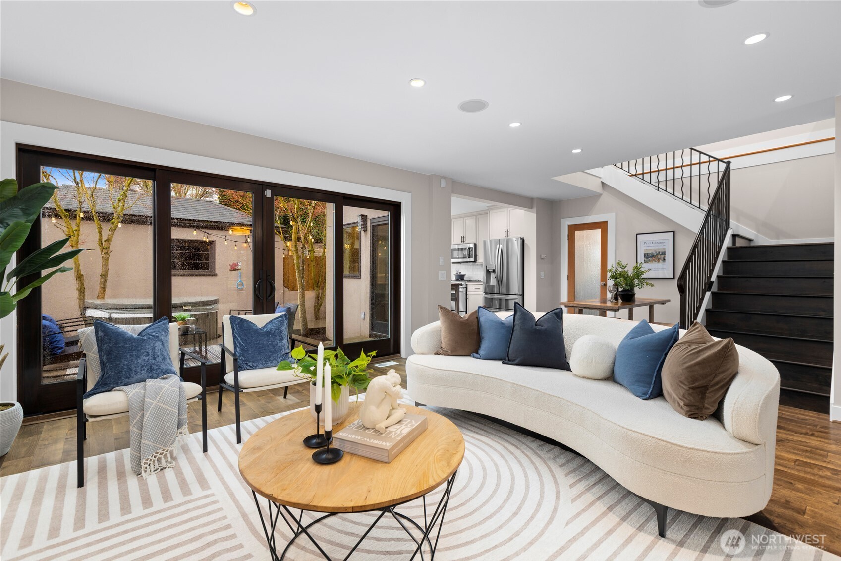 3773 SW Grayson Street , Seattle, WA 98126