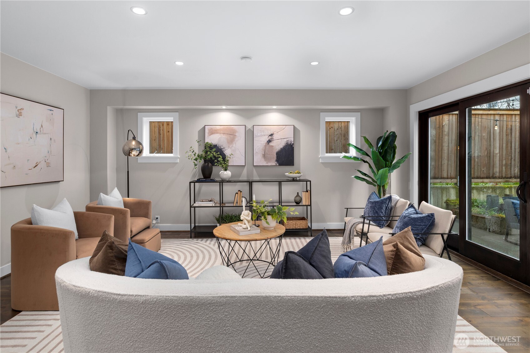 3773 SW Grayson Street , Seattle, WA 98126