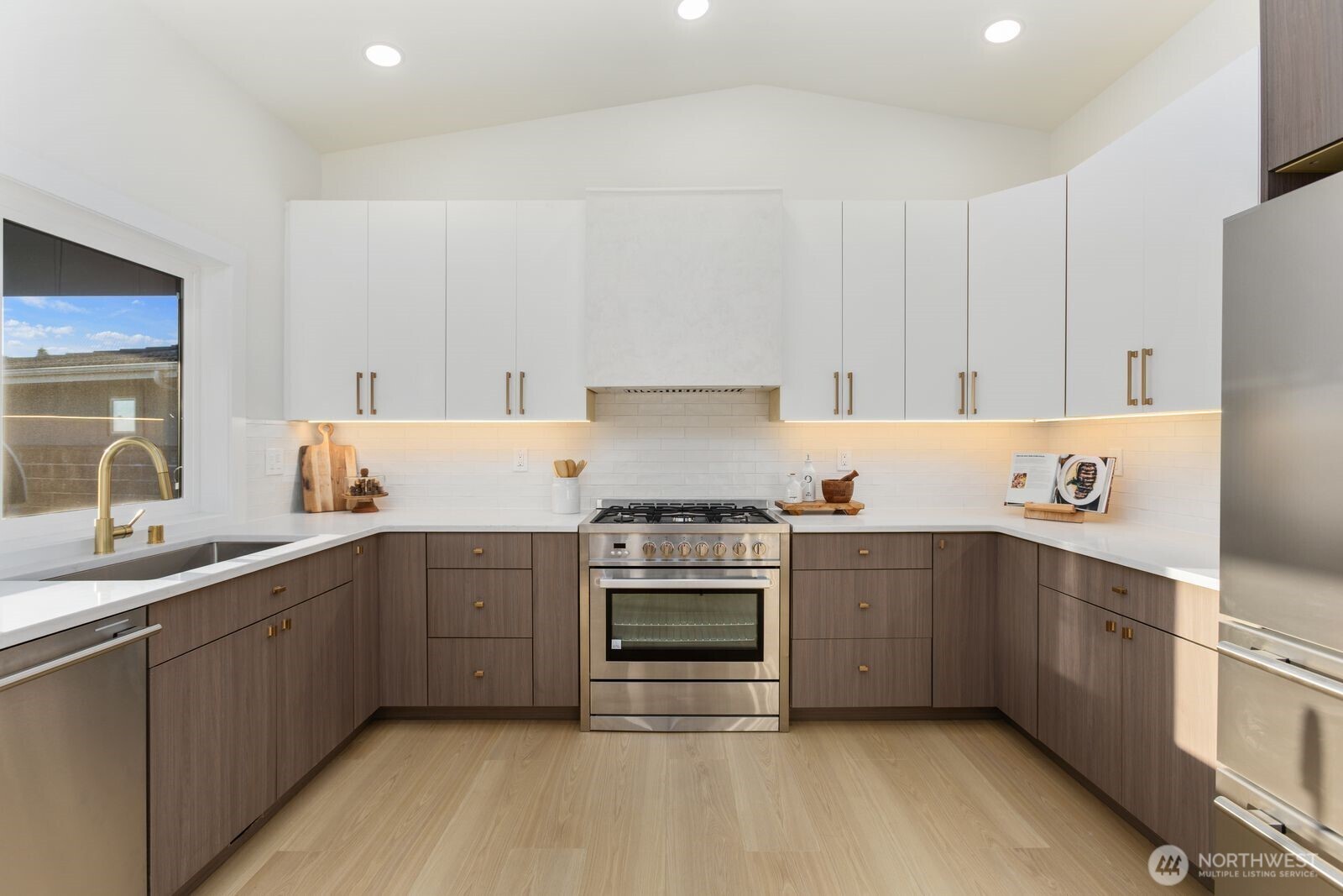 6710 N Parkview Lane , Tacoma, WA 98407