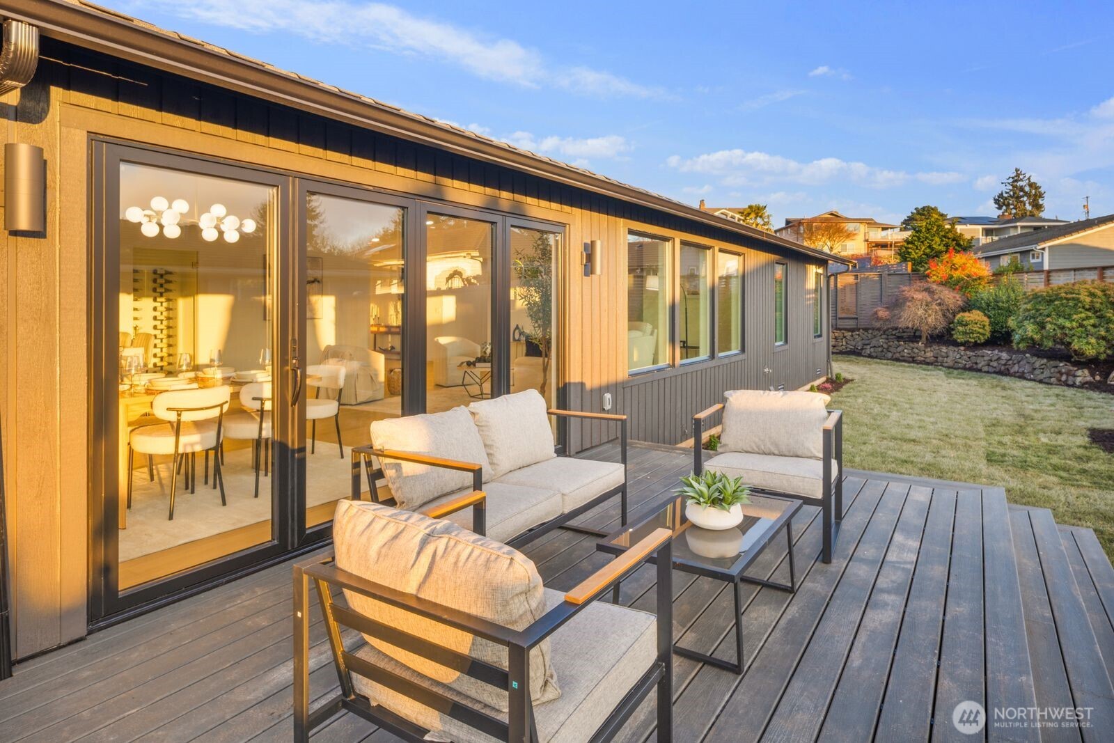 6710 N Parkview Lane , Tacoma, WA 98407