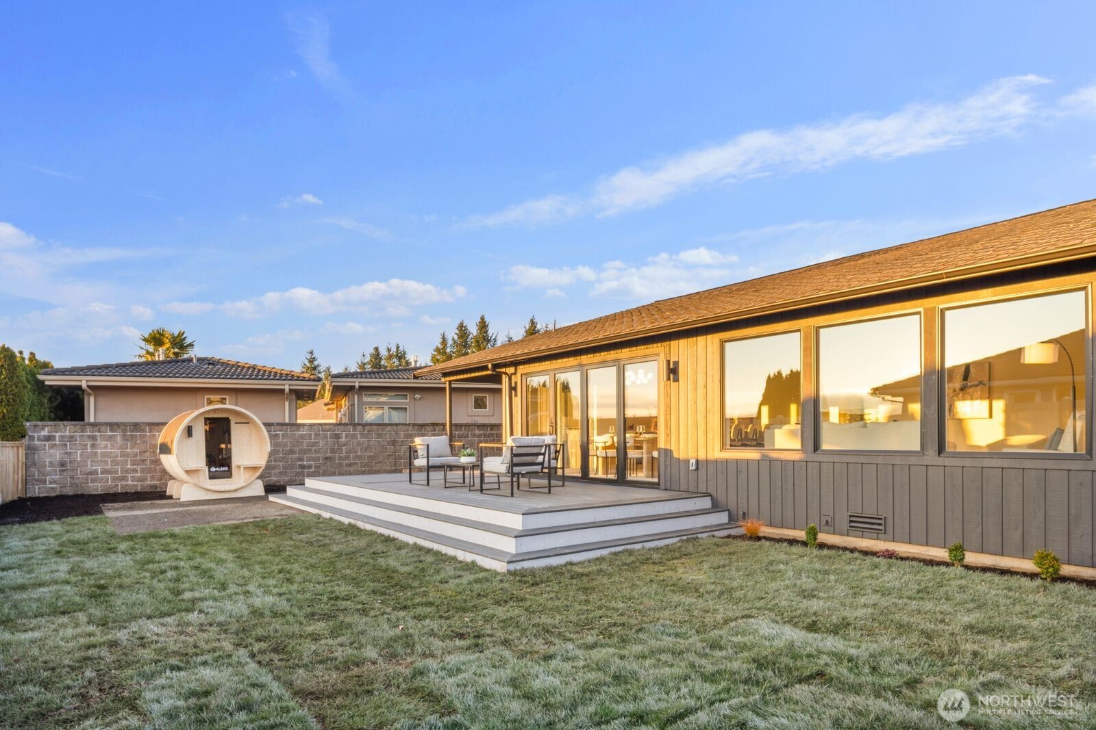 6710 N Parkview Lane , Tacoma, WA 98407