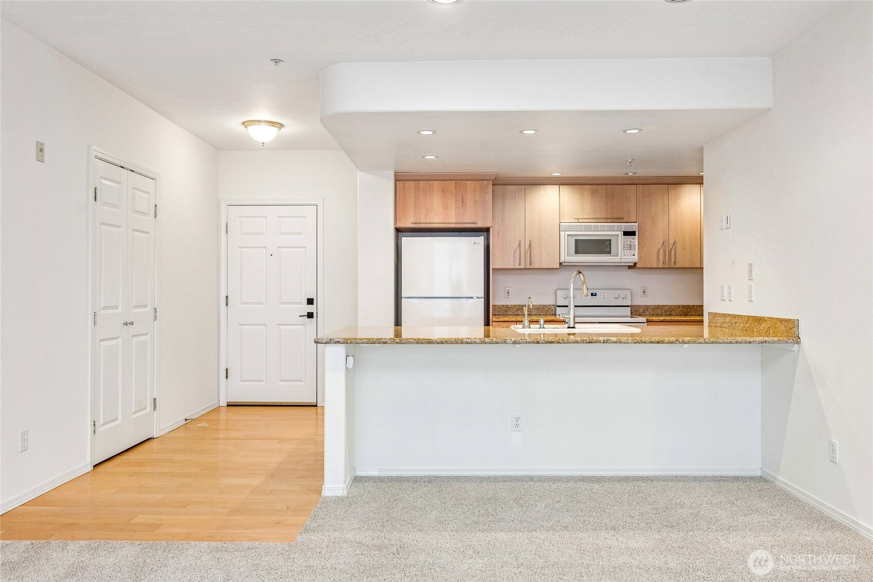 3221 SW Avalon Way #313, Seattle, WA 98126