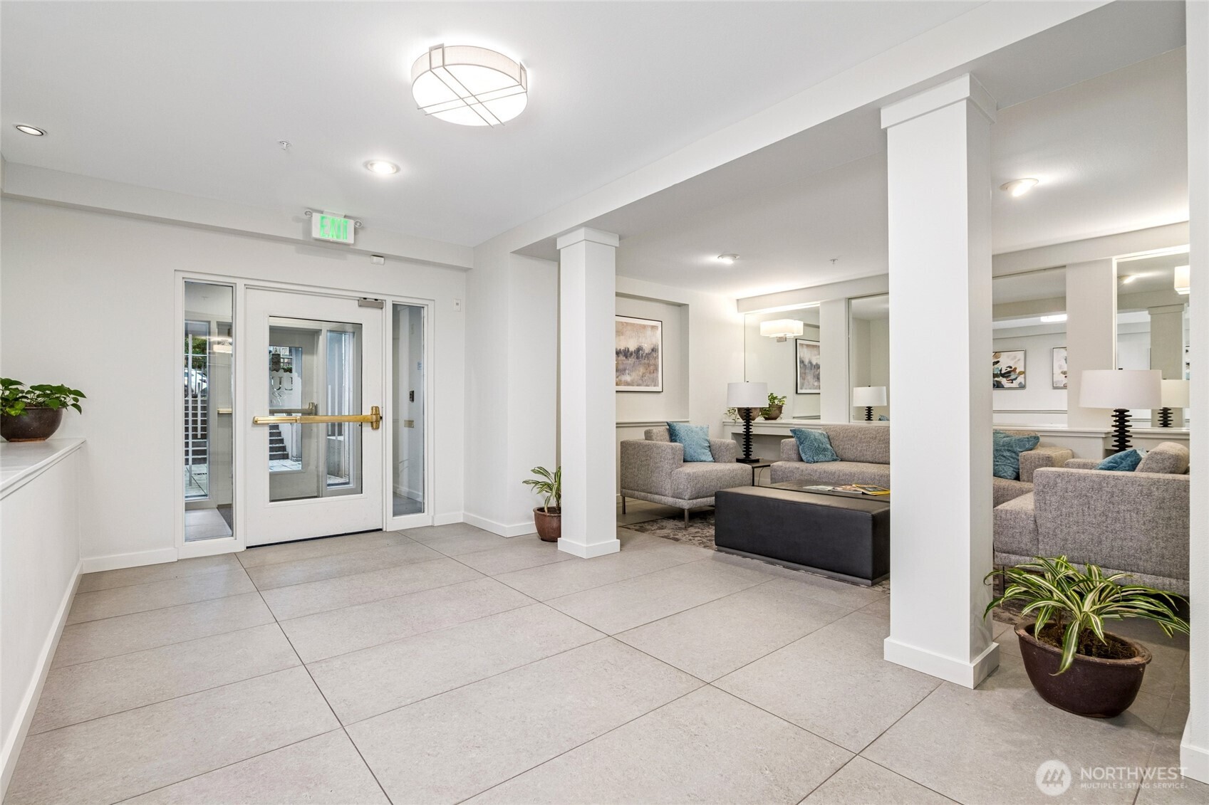 3221 SW Avalon Way #313, Seattle, WA 98126