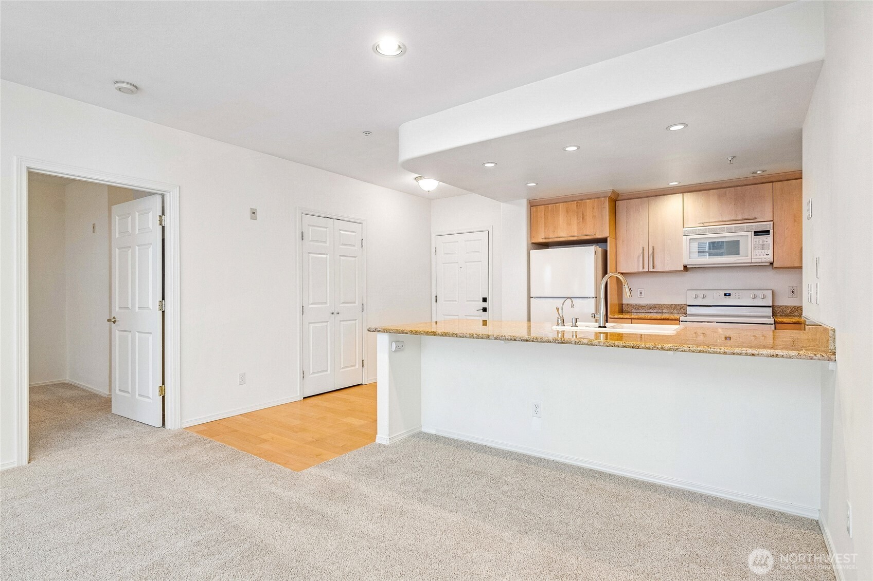 3221 SW Avalon Way #313, Seattle, WA 98126