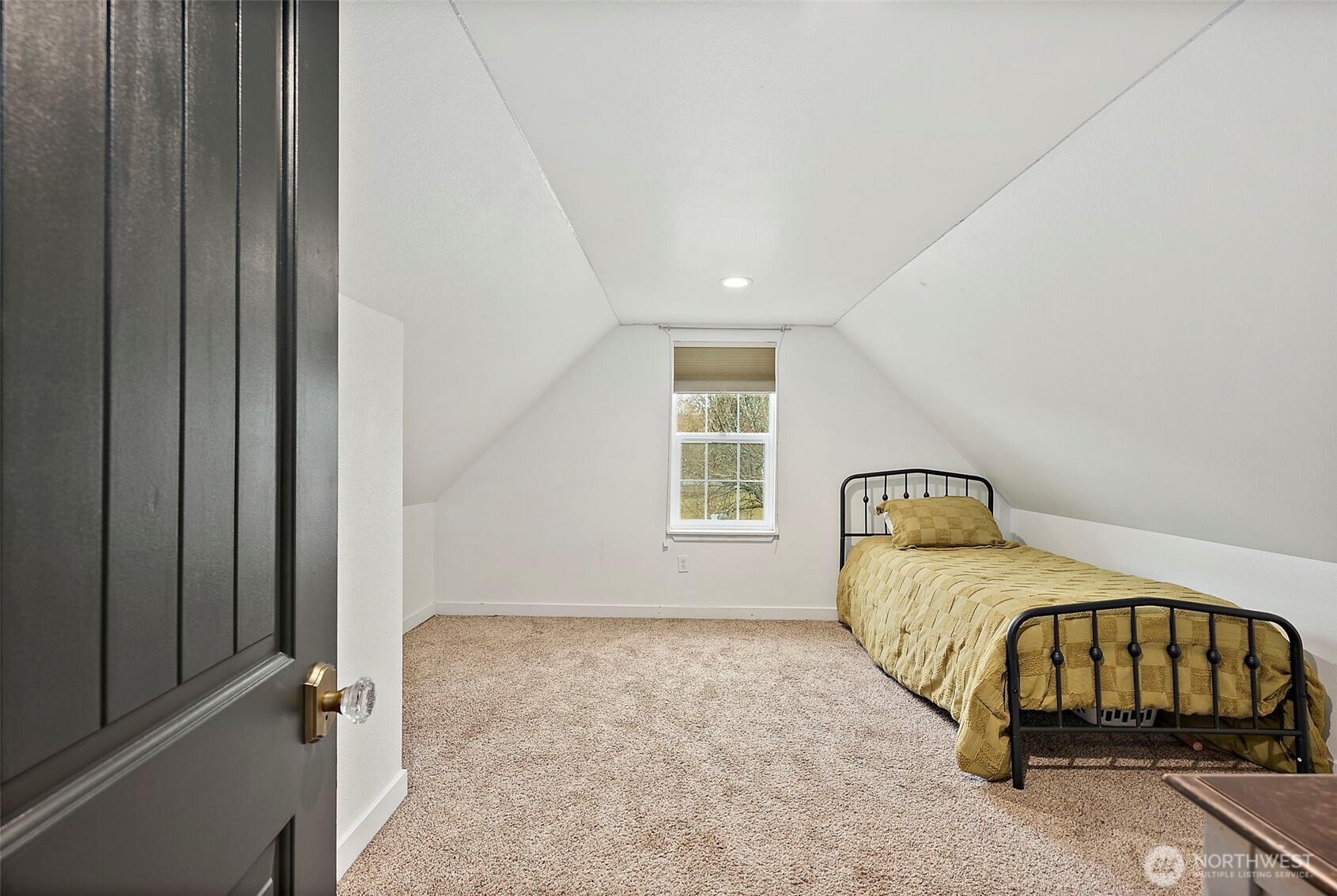 23610 94th Ave E , Graham, WA 98338