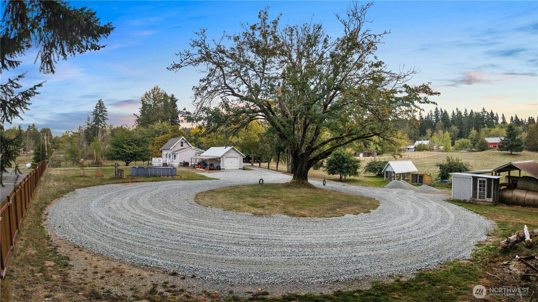 23610 94th Ave E , Graham, WA 98338