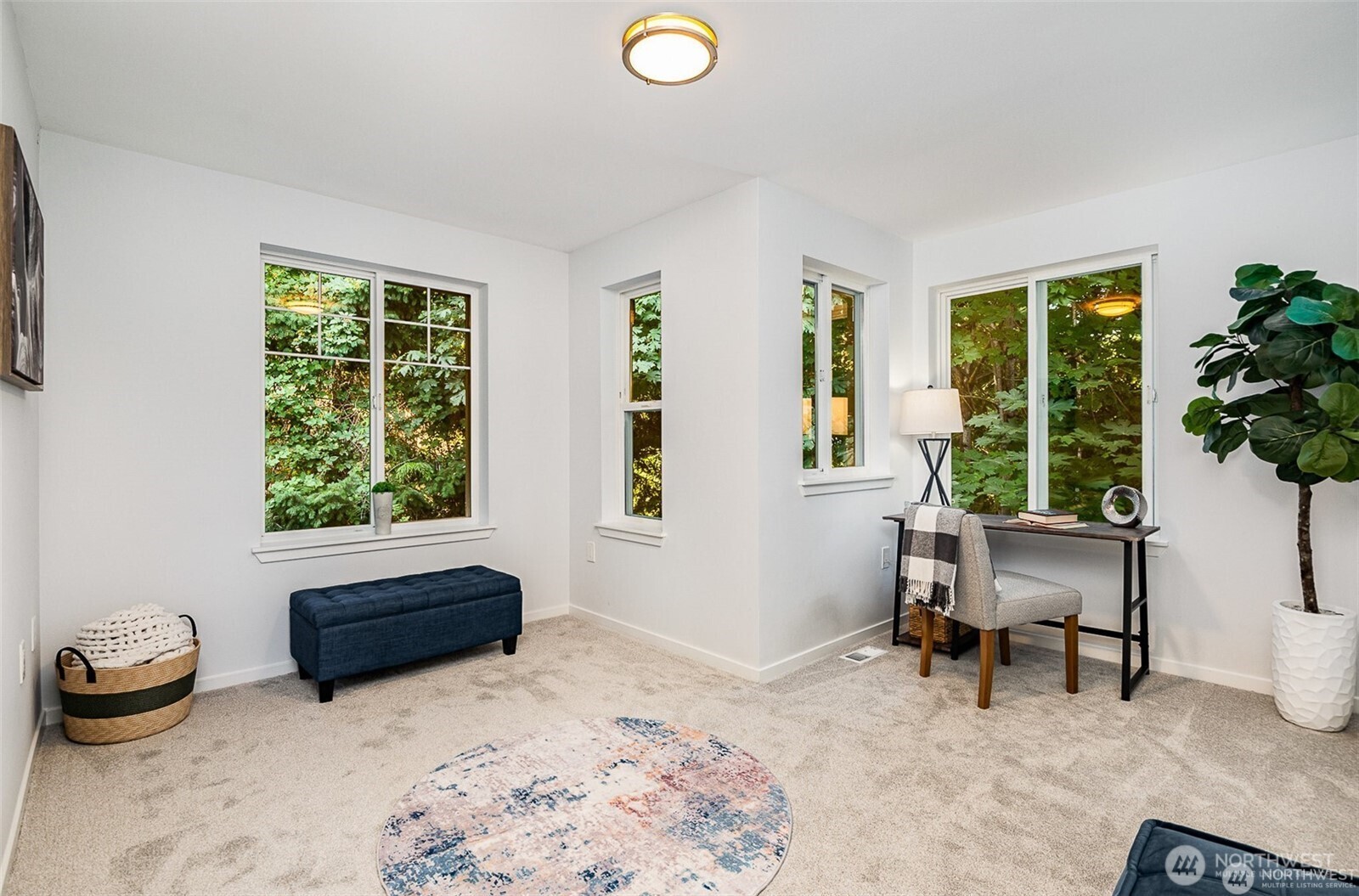 5523 Lakemont Boulevard SE #604, Bellevue, WA 98006