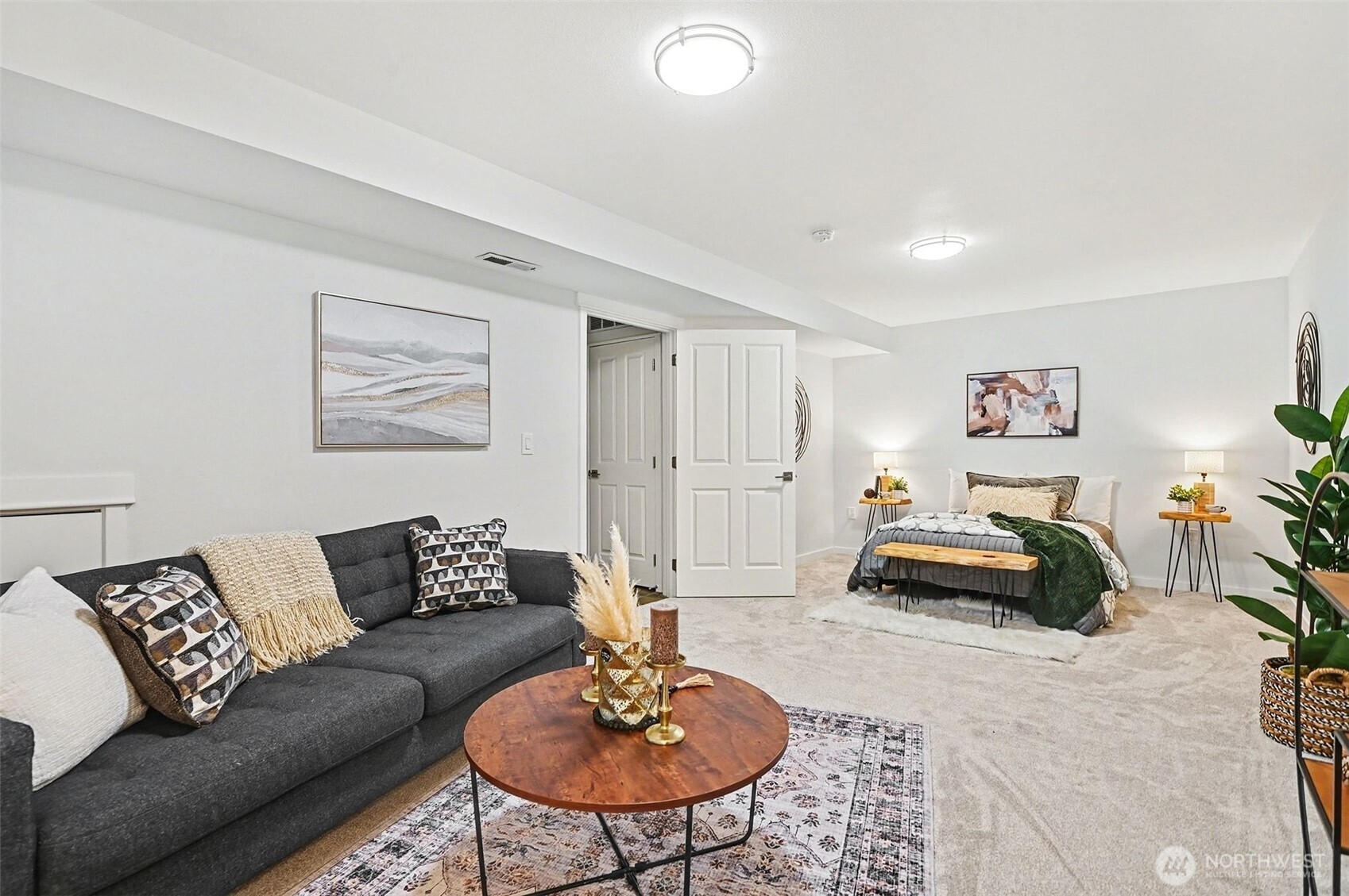 5523 Lakemont Boulevard SE #604, Bellevue, WA 98006