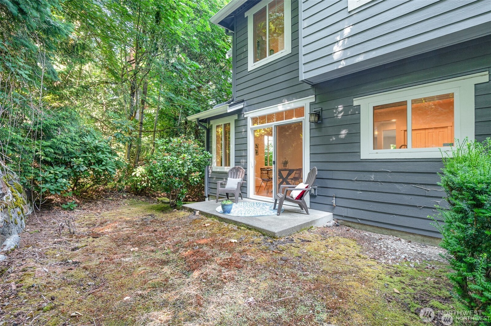 5523 Lakemont Boulevard SE #604, Bellevue, WA 98006