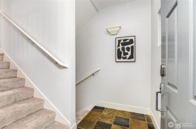 5523 Lakemont Boulevard SE #604, Bellevue, WA 98006 - Photo 4