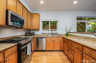 5523 Lakemont Boulevard SE #604, Bellevue, WA 98006 - Photo 10