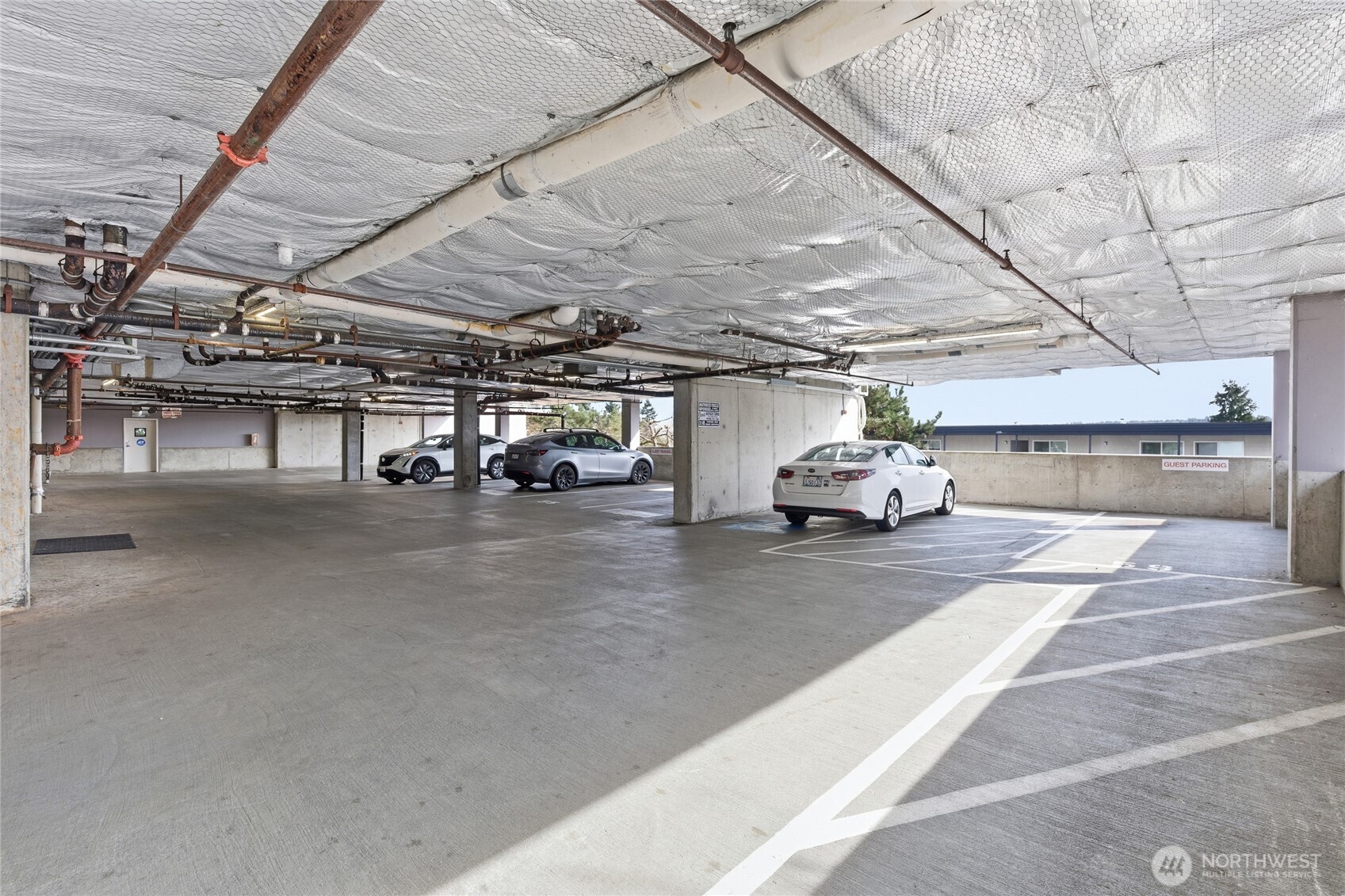 15020 Bothell Way NE #406, Lake Forest Park, WA 98155