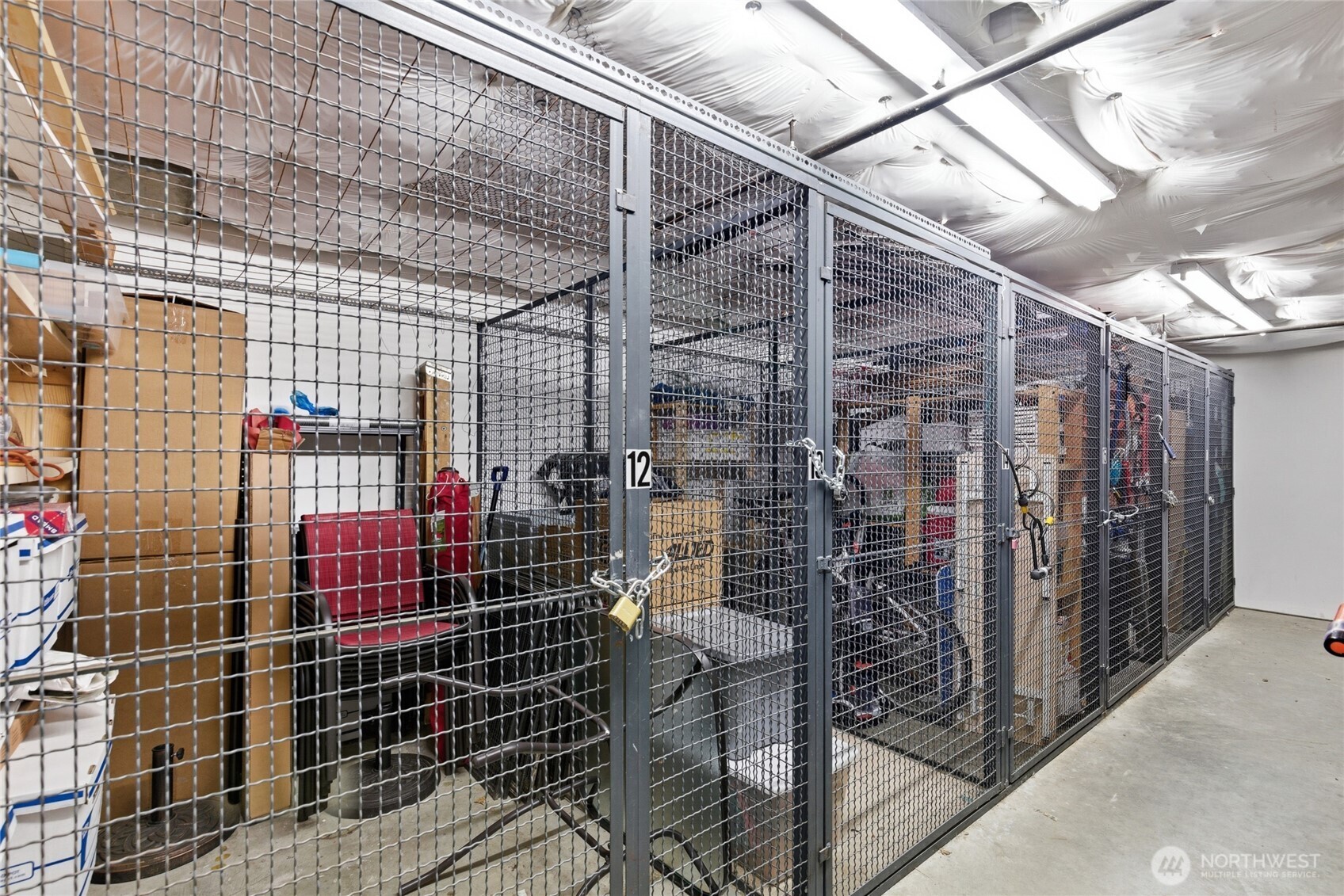 15020 Bothell Way NE #406, Lake Forest Park, WA 98155