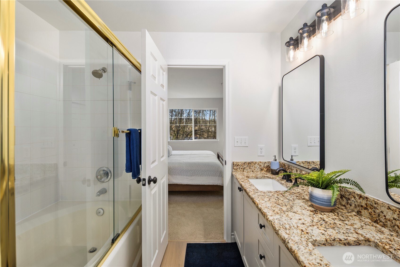 9217 122nd Court NE #119, Kirkland, WA 98033