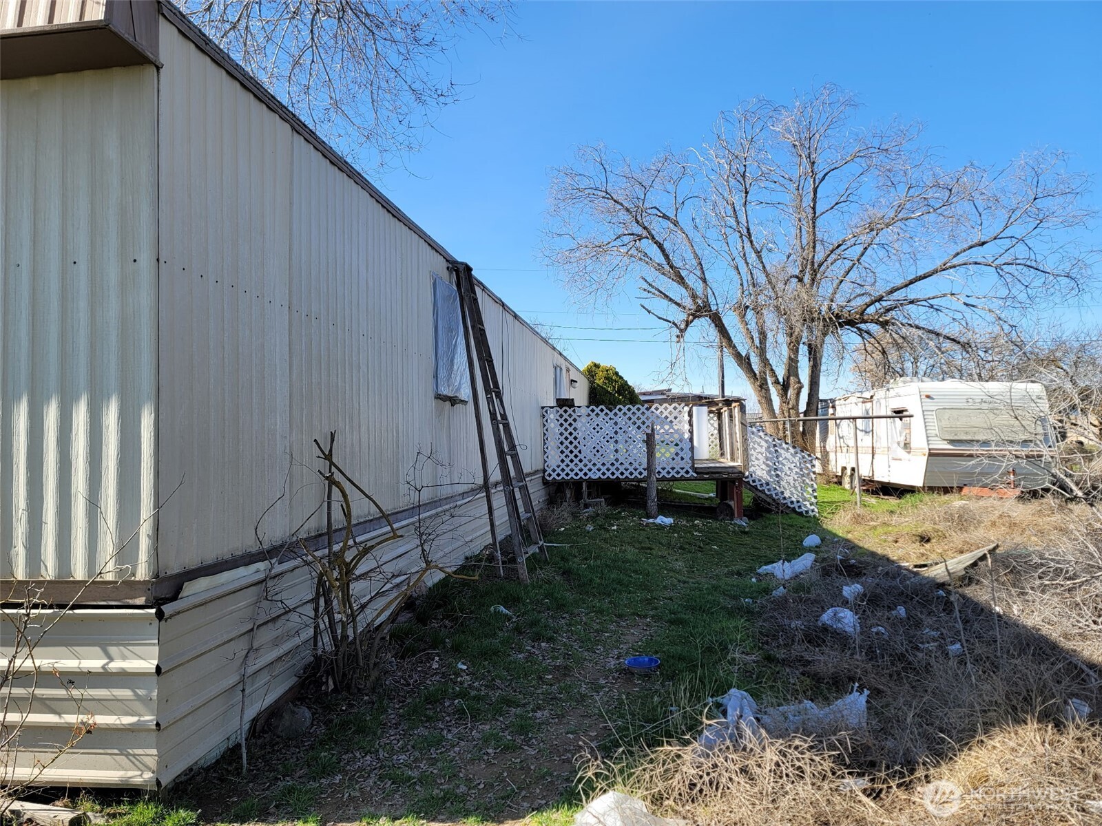 217 S Oak Avenue , Warden, WA 98857