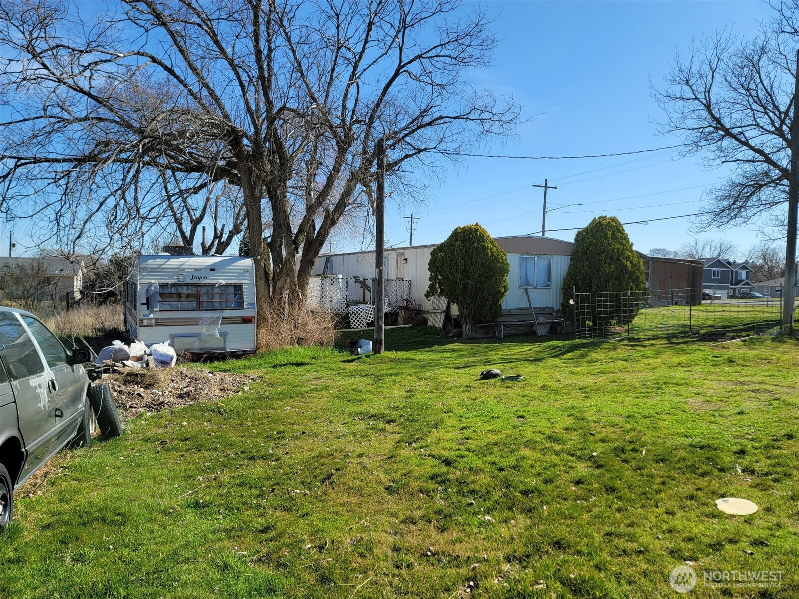 217 S Oak Avenue , Warden, WA 98857