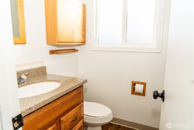 709 N 23rd Avenue , Kelso, WA 98626 - Photo 13