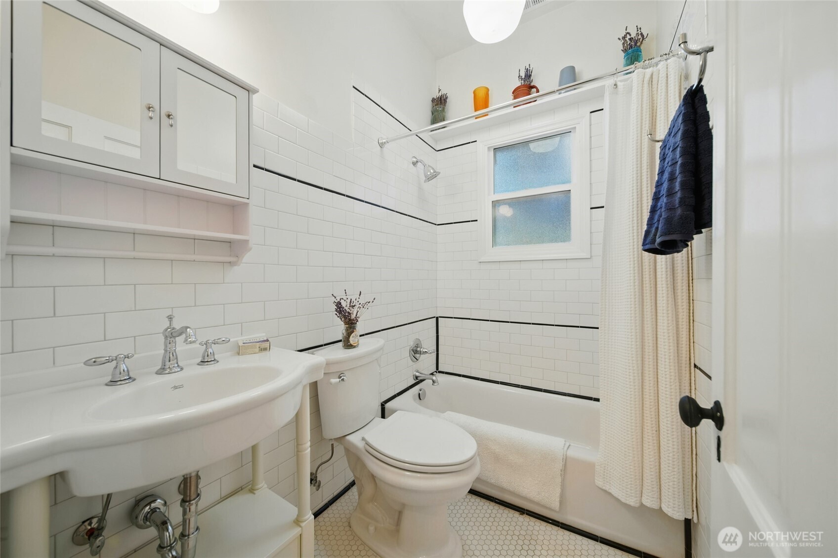 415 Preston Avenue , Waitsburg, WA 99361