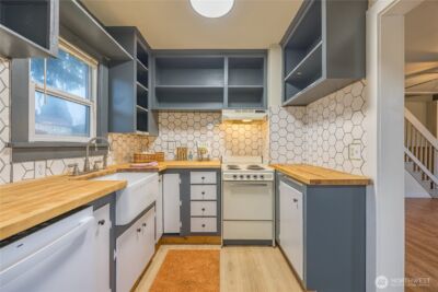 1110 S Chase Street , Port Angeles, WA 98362 - Photo 11