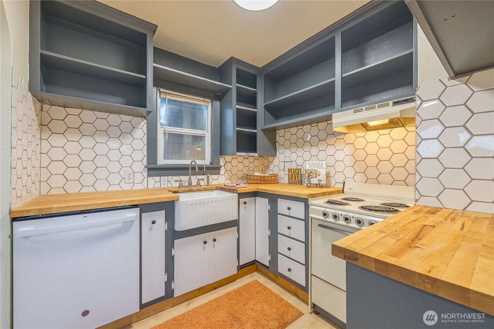 1110 S Chase Street , Port Angeles, WA 98362