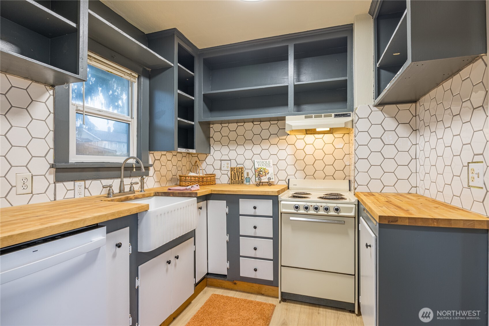 1110 S Chase Street , Port Angeles, WA 98362