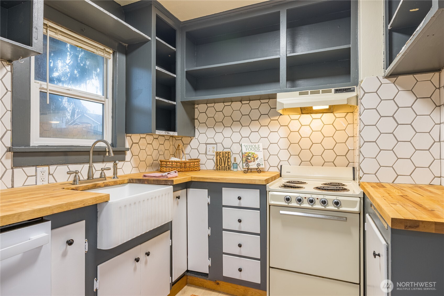 1110 S Chase Street , Port Angeles, WA 98362